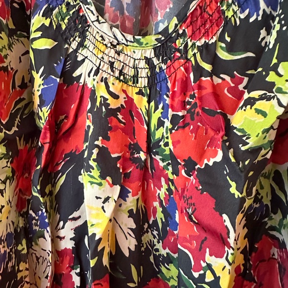 Colorful Floral Women's Top - Picture 2 of 7